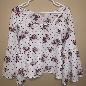 Size small women’s blouse
